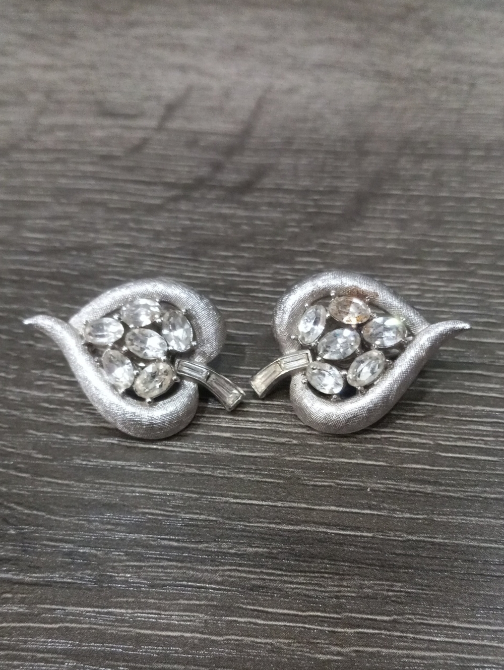 Trifari Silver Crystal Leaf-Design Women's Clip-On Earrings
